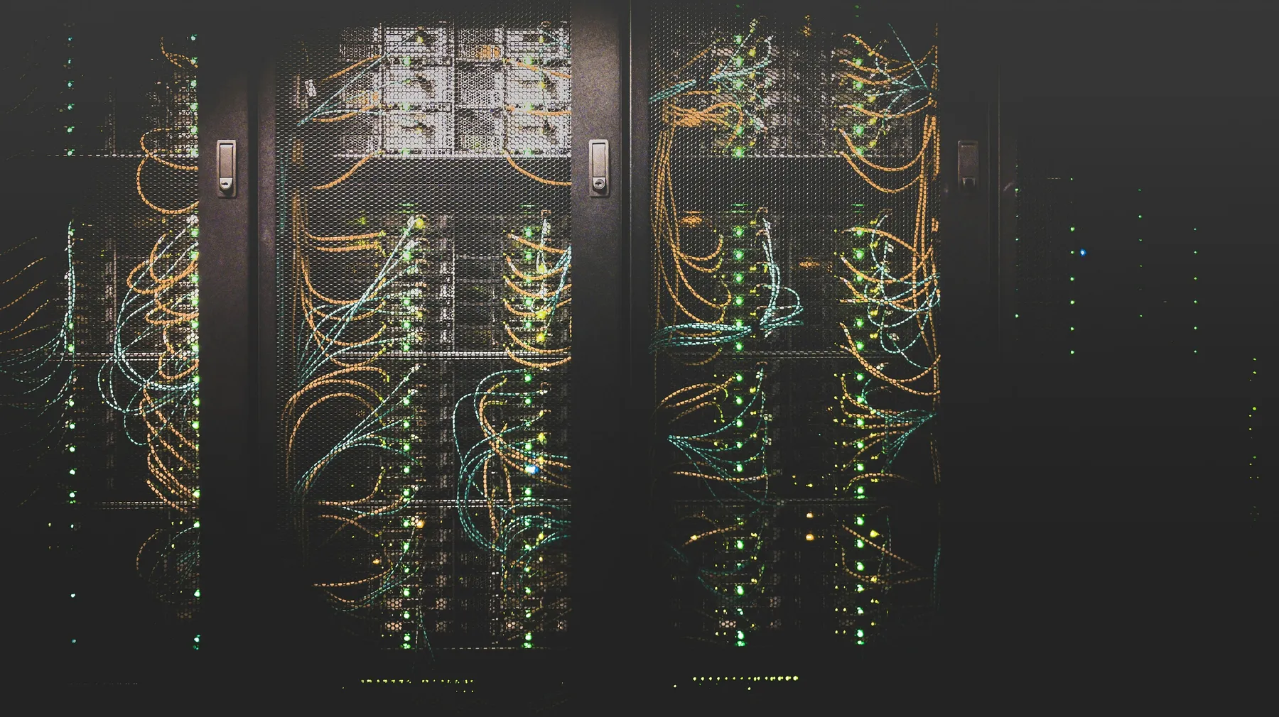 Cloud & Hosting visual
